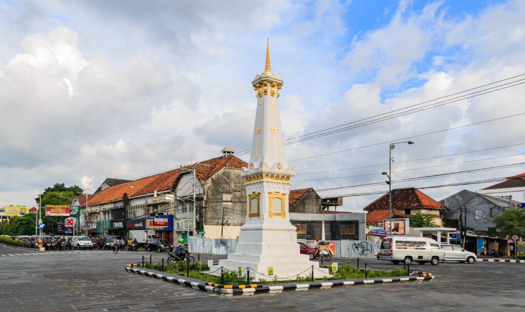Yogyakarta_Indonesia_Tugu-Yogyakarta-02